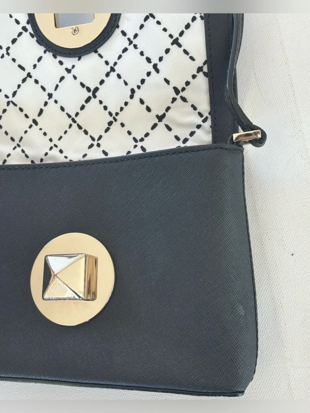 Kate Spade New York Black Saffiano Leather Crossbody Wallet Purse